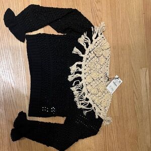 Zara Black and Cream Knit Sweater